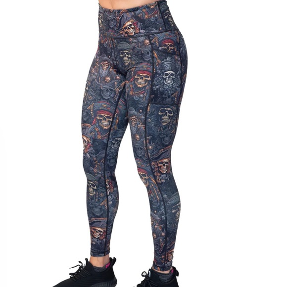 Constantly Varied Gear Pants - Constantly Varied Gear PIRATES BOOTY LEGGINGS size medium